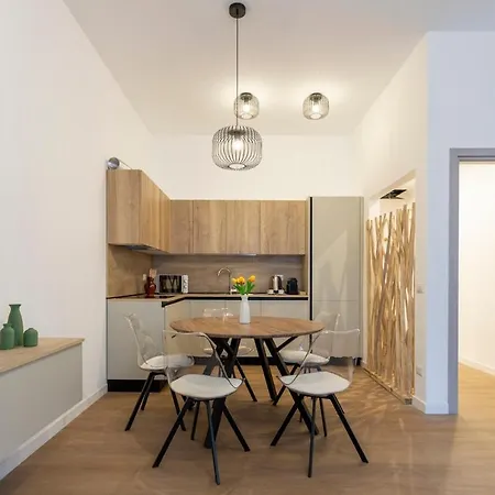 Vatican & Prati 10 Min - 2 - 3 Work Desks Apartman Róma