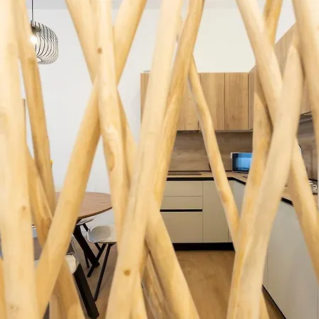 Vatican & Prati 10 Min - 2 - 3 Work Desks